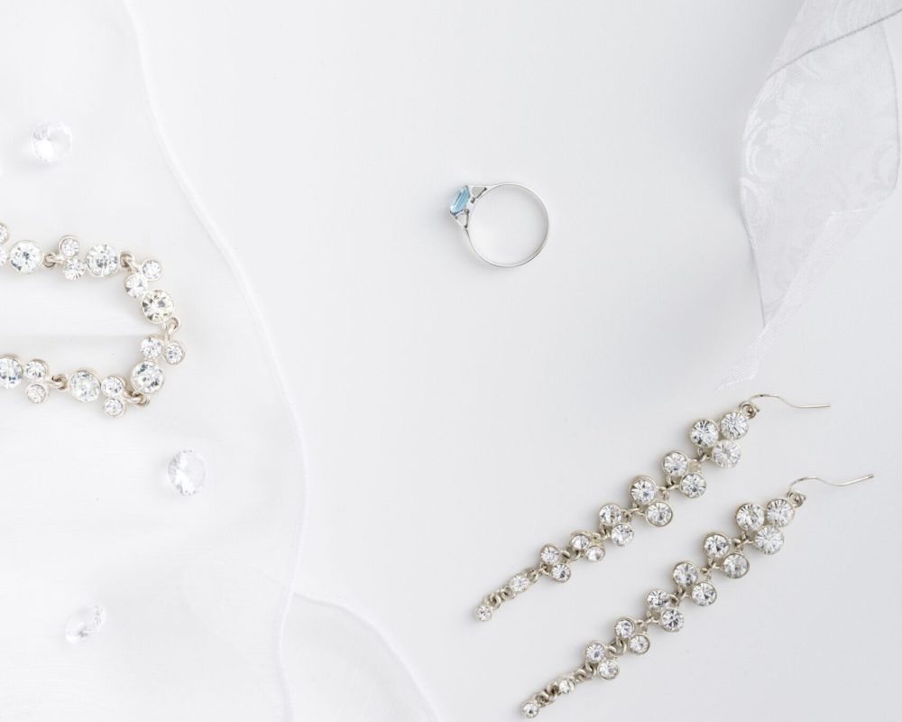 copia-espacio-elegante-joyeria-de-novia